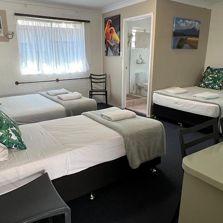 西班牙雷斯汽车旅馆 汤斯维尔 外观 照片